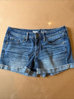 Mossimo mid-rise Midi denim short